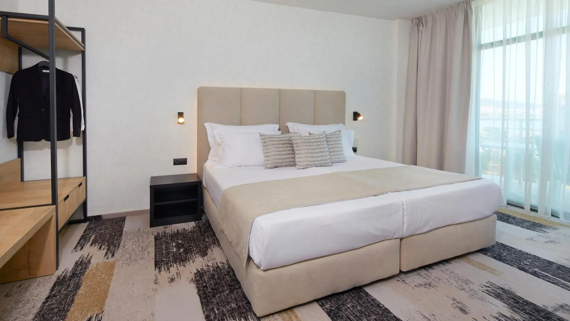 Hotel Marvel All Inclusive - Fully Renovated Free Beach Access 阳光海滩