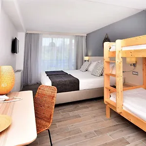 Ihot@l Sunny Hotel