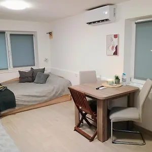 10-burgas.sozopol-hotels.com/