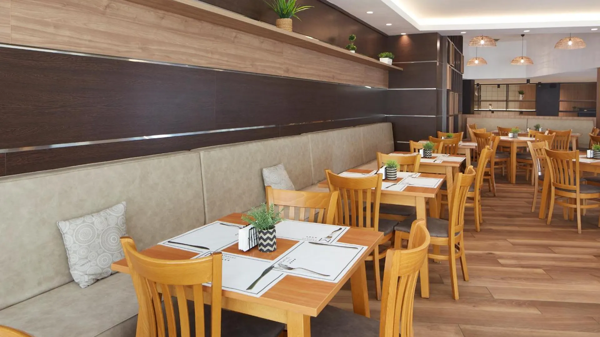 Hotel Marvel All Inclusive - Fully Renovated Free Beach Access 阳光海滩